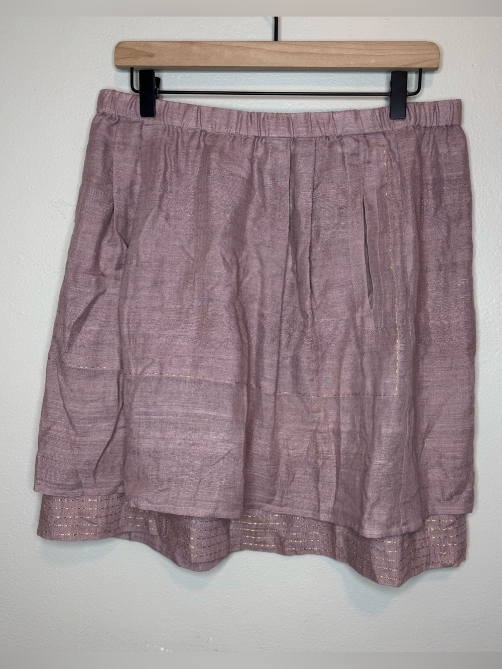 One September Anthropologie Mauve 100% Silk Layered Mini Skirt with Pockets Gold